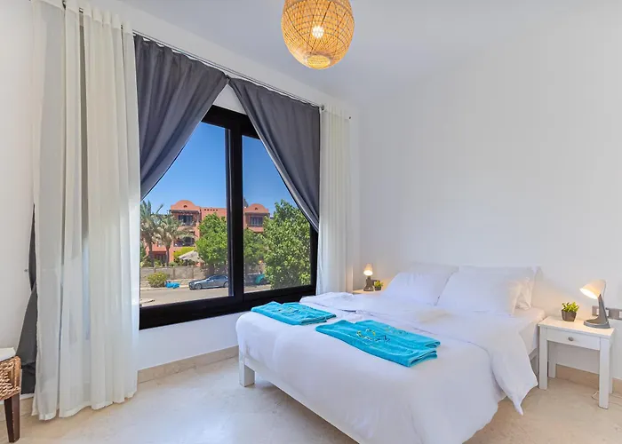Modern 2 Bedroom In El Gouna With Pool شقة *