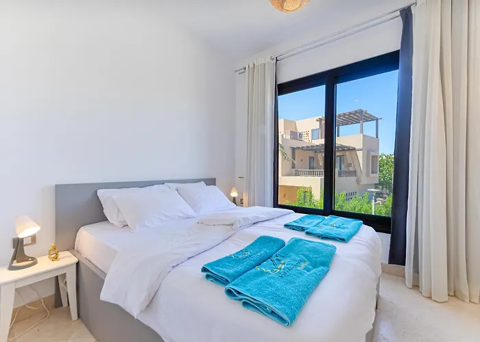 Modern 2 Bedroom In El Gouna With Pool